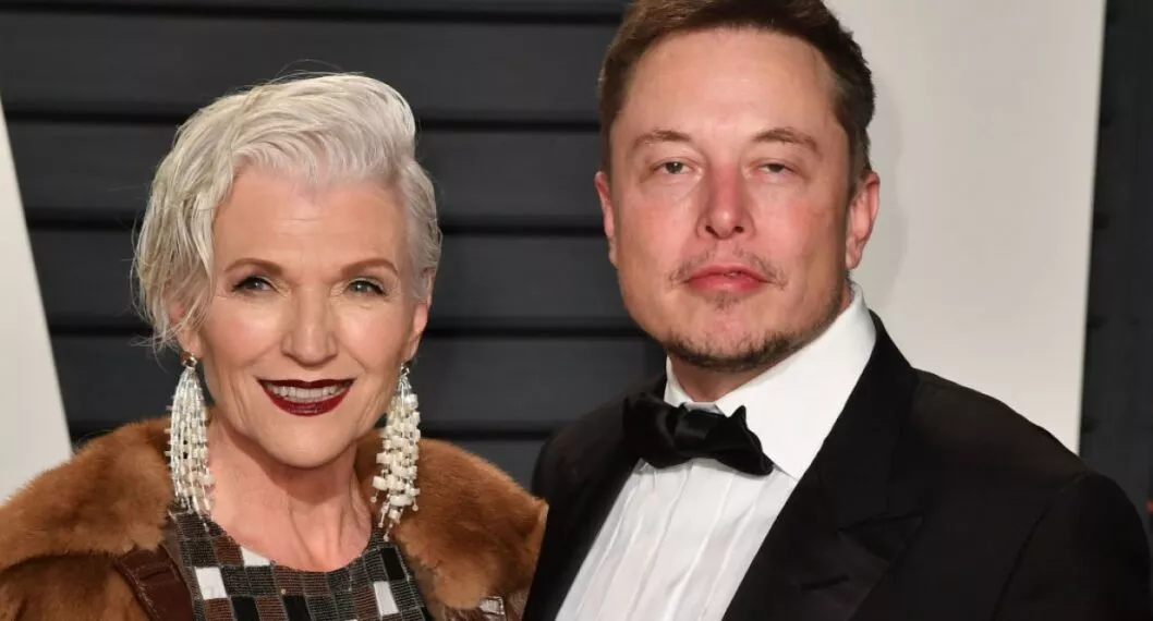 Maye Musk, Madre del hombre más rico del mundo, Elon Musk, sigue trabajando a sus 74 años como modelo profesional. 