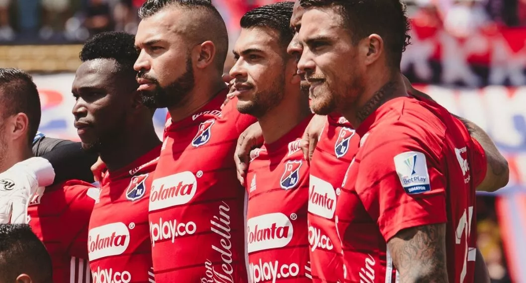 Imagen de los jugadores de Independiente Medellín, que perdió contra 9 de Octubre y se complicó en Sudamericana