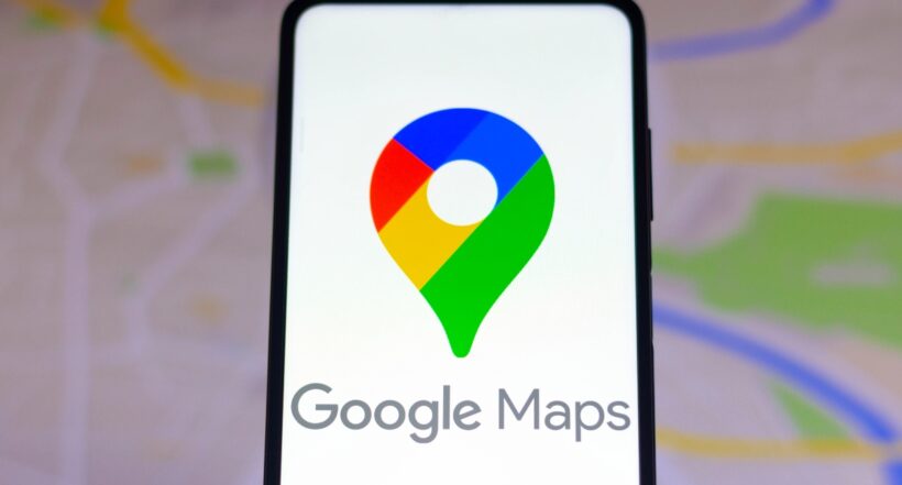 BRAZIL - 2021/10/31: In this photo illustration the Google Maps logo seen displayed on a smartphone. (Photo Illustration by Rafael Henrique/SOPA Images/LightRocket via Getty Images)