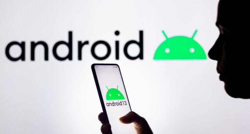 BRAZIL - 2022/03/28: In this photo illustration, a woman's silhouette holds a smartphone with the Android logo displayed on the screen and in the background. (Photo Illustration by Rafael Henrique/SOPA Images/LightRocket via Getty Images)