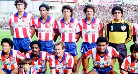 Imagen de los jugadores de Junior de Barranquilla de la época a propósito de que Patón Bauza, campeón de Copa Libertadores, jugó allí