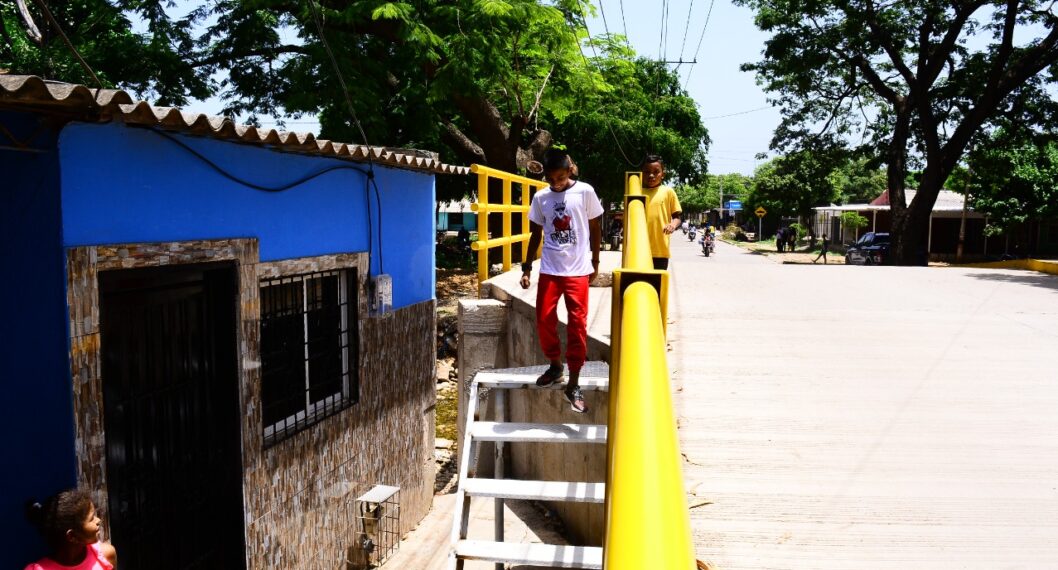 “Las adecuaciones fueron insuficientes, el puente es un peligro para todos”, habitantes de Villa Taxi
