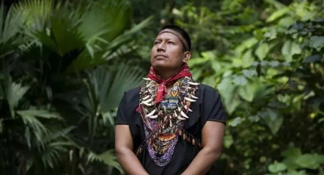 Imagen de uno de los jóvenes indígenas que ganó Premio Ambiental Goldman