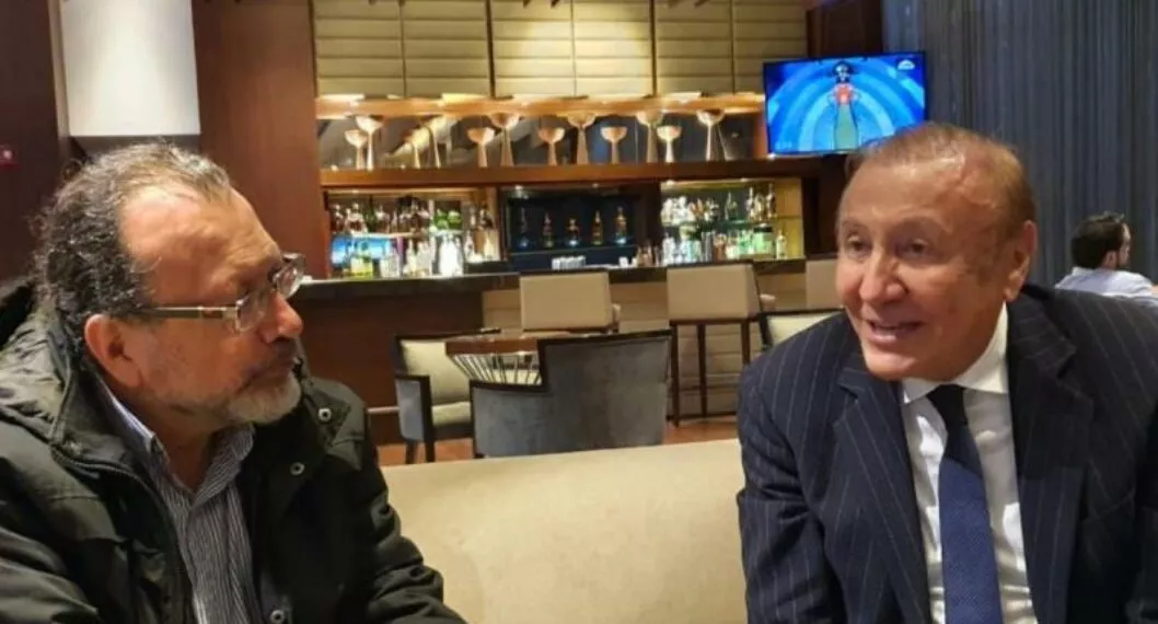 William Ospina se reunió ayer con Rodolfo Hernández en el hotel JW Marriott en Bogotá.