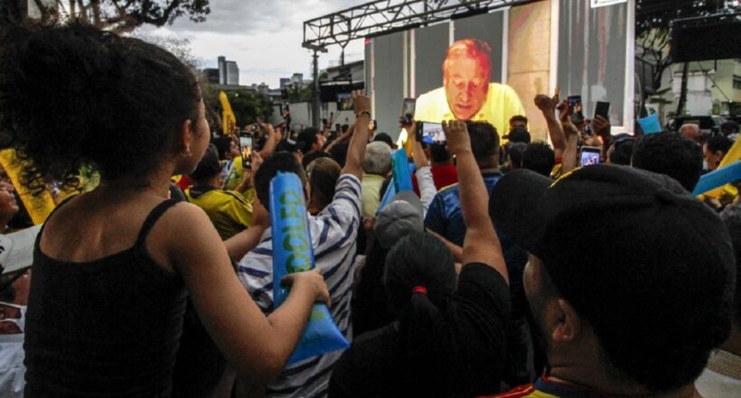 Rodolfo Hernández habló desde su finca y fue visto por multitudes en Bucaramanga.