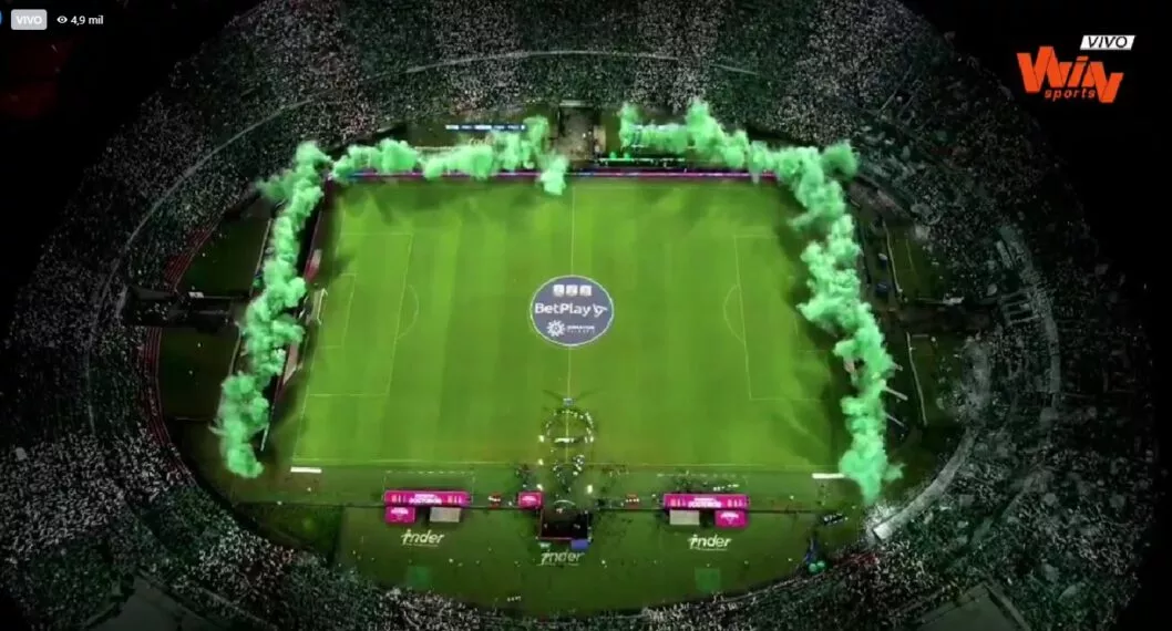 Imagen del estadio donde se está jugando el Nacional vs. Millonarios con más de 43 mil hinchas recibieron al equipo