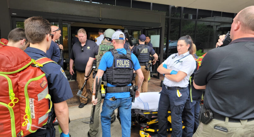 Tiroteo en hospital de Estados Unidos dejó cuatro muertos; hombre accionó su arma 