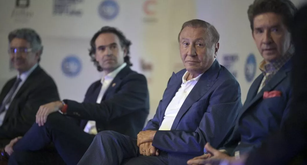 Federico Gutiérrez y Rodolfo Hernández en debate presidencial antes de primera vuelta.