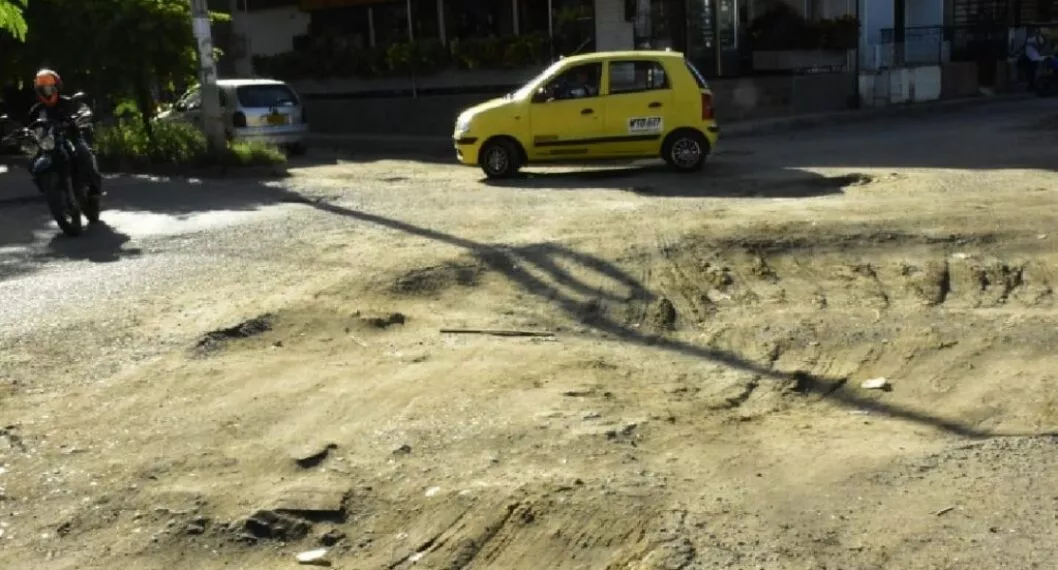 Imagen de la calles en Ibagué, a propósito que denuncian que Alcaldía no tapado varios huecos que llevan 6 años