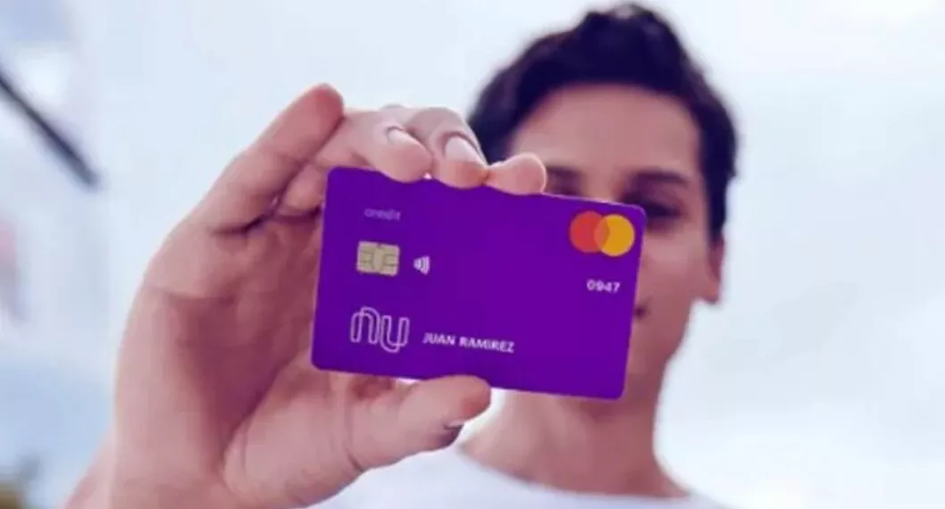 Nubank anuncia millonaria inversión en Colombia de cara a ganar más usuarios con tarjetas de crédito.