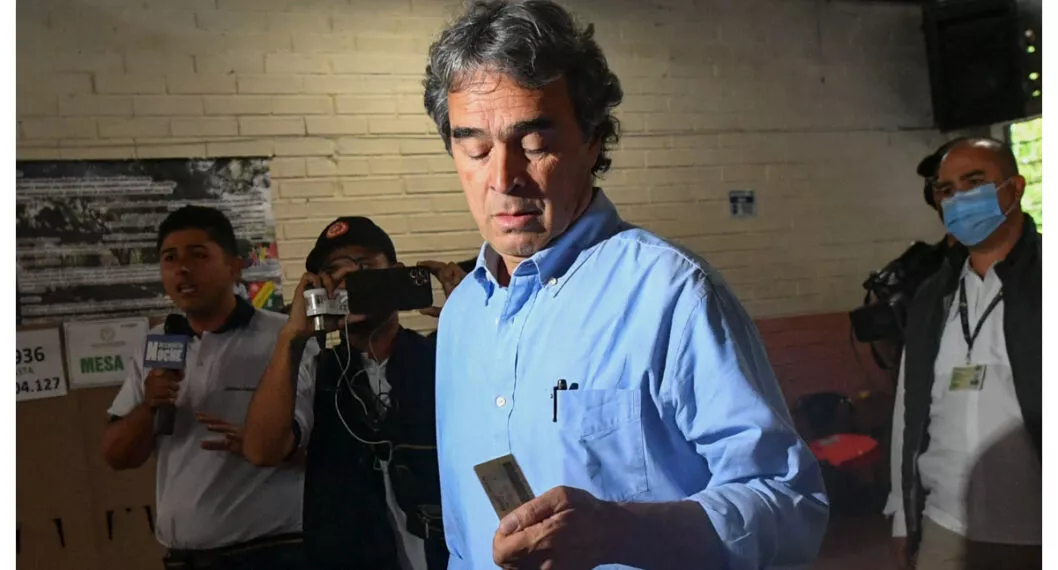 Con despachada a Petro y Rodolfo, Fajardo anunció que votará en blanco en segunda vuelta