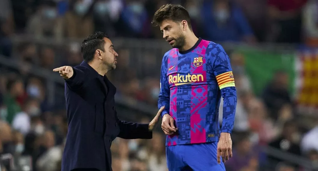 Xavi Hernández, entrenador del Barcelona, le habría pedido a Gerard Piqué que abandonara el equipo por lesiones y su actividad extrafutbolística.