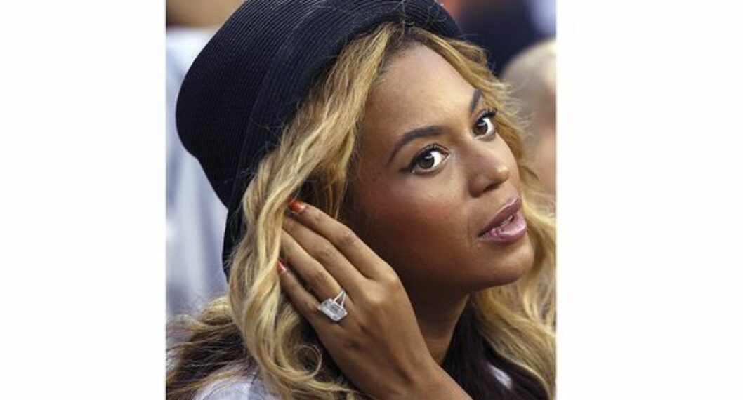 Mariah Carey, JLo, Beyoncé y más famosas con  anillos de compromiso más costosos