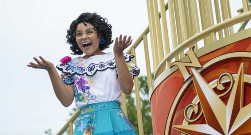 La protagonista de “Encanto” se une a los desfiles de Disney