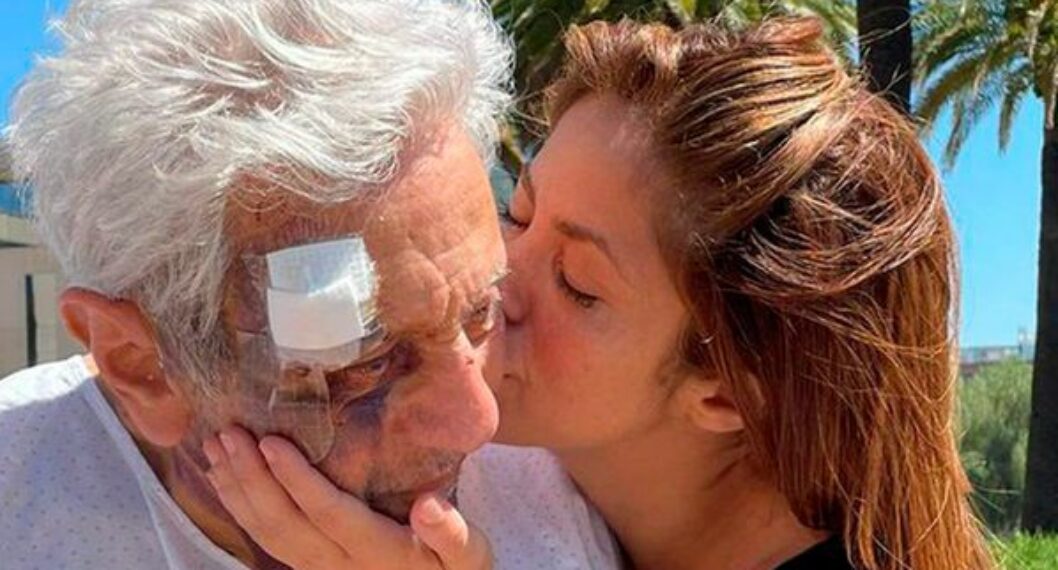 ¿Shakira estaría de vuelta en el hospital con su papá? Esto se conoce