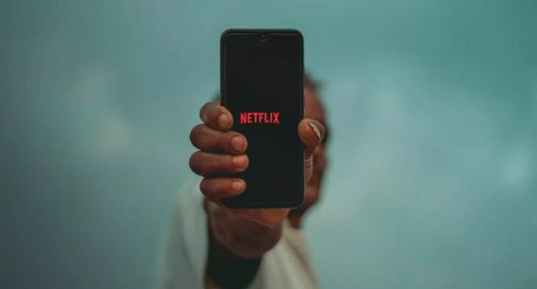 Netflix confirma que trabaja en una modalidad de servicio más barata con publicidad