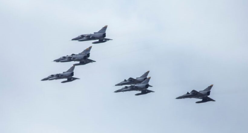 Aviones de la Fuerza Aérea, durante los actos del 20 de julio del 2020.