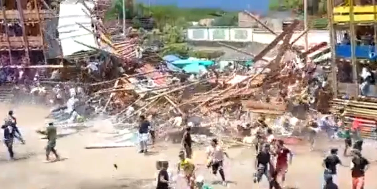 Tragedia en El Espinal (Tolima): se derrumbó tribuna en plaza de toros (video)