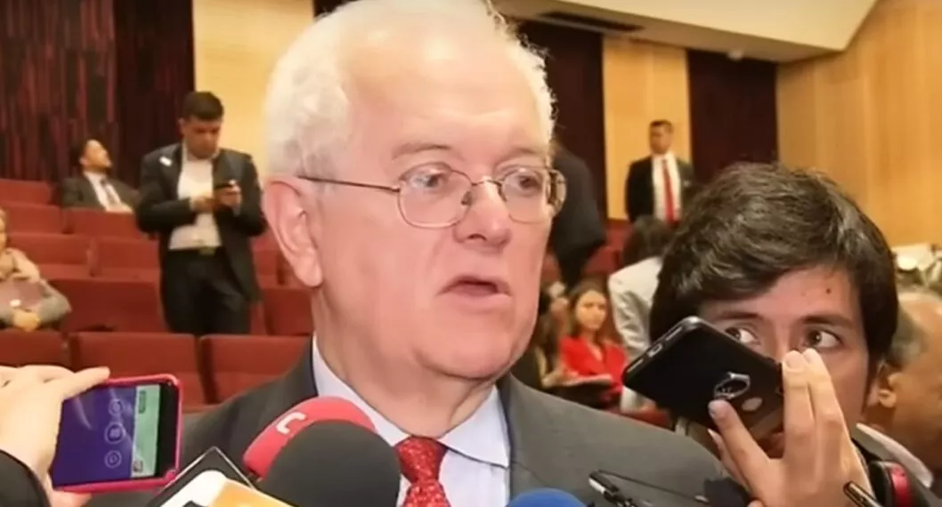 José Antonio Ocampo, ministro de Hacienda de Petro, criticado por Melquicedec Torres.