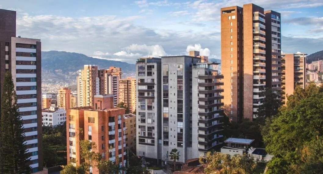 Camacol lanza alerta por elevado costo del acero y señala que 250.000 proyectos de vivienda nueva están en riesgo. 