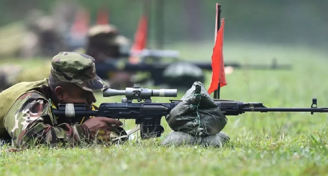 Militar de Bangladés durante los juegos de guerra 'Sniper frontier' del 2021. En 2022 serán en Venezuela.