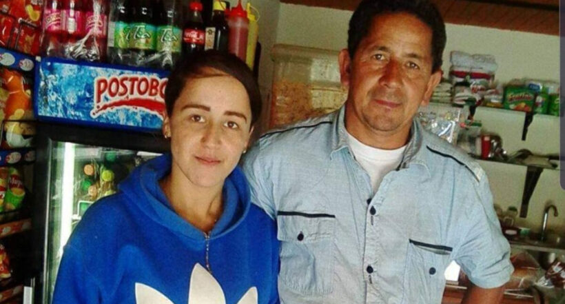 Érika Zapata, de Noticias Caracol, rompió la alcancía y presumió emotivo regalo a su papá