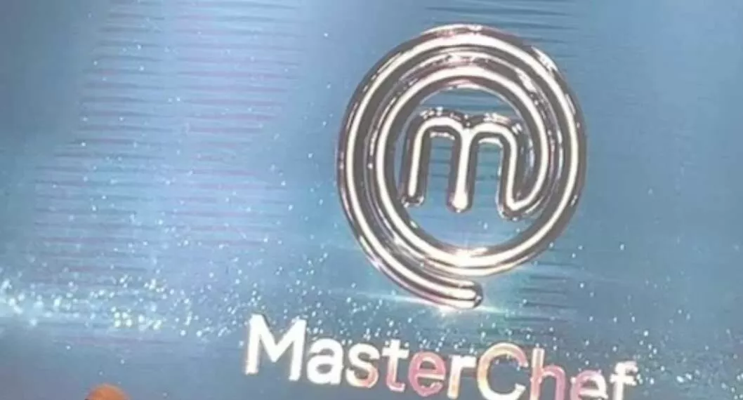 Foto de referencia de Masterchef, en nota de Final de Masterchef (RCN): video de ganador con trofeo y emoción que mostraron.