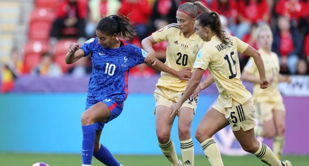 Imagen de las jugadoras de la Eurocopa Femenina 2022, a propósito que Francia le ganó a Bélgica y se metió a cuartos de final