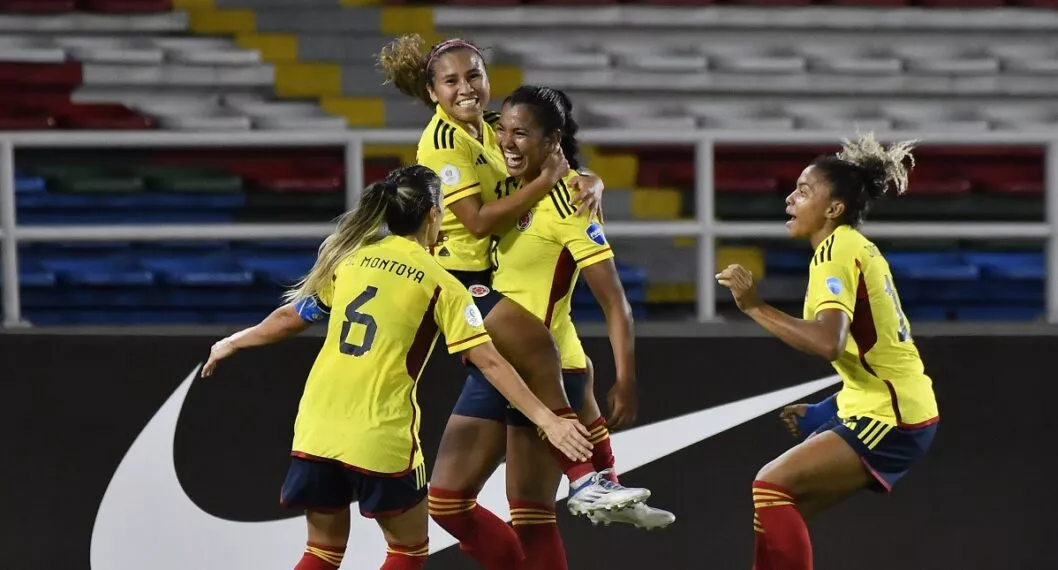 Daniela Arias celebrando gol de la Selección Colombia en Copa América Femenina ilustra nota sobre que ella participó en el 'Desafío'