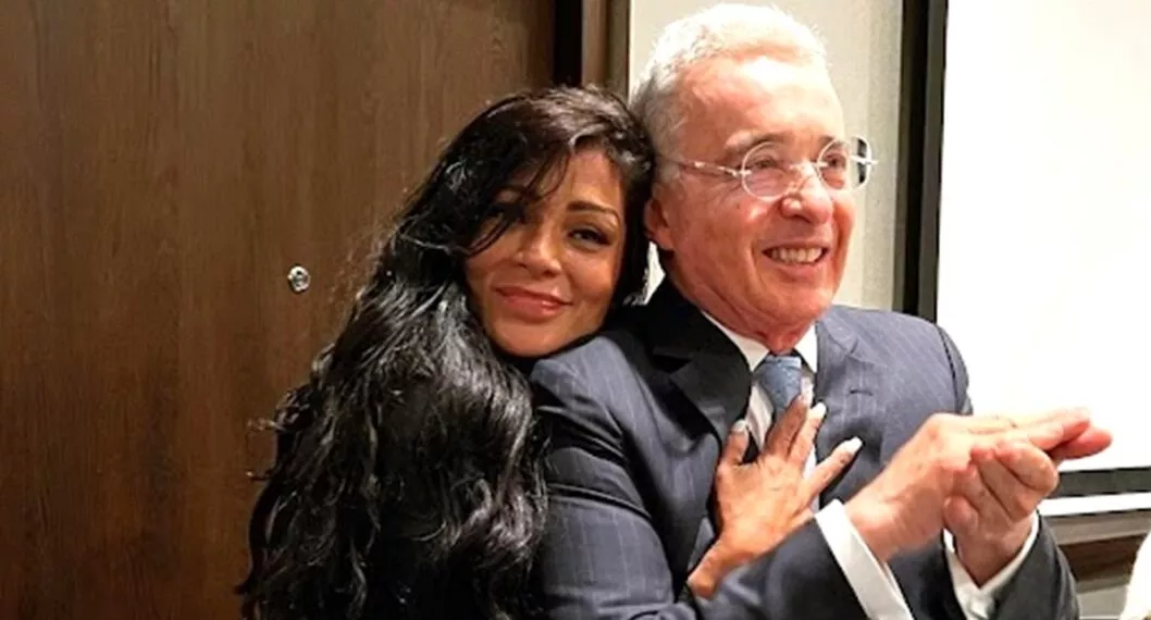 Marbelle, que le cantó a Álvaro Uribe Vélez; lo abrazó, besó y se tomó foto (video).