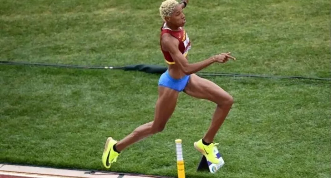 Imagen de Yulimar Rojas que se convirtió en tricampeona mundial de salto triple en EE. UU.