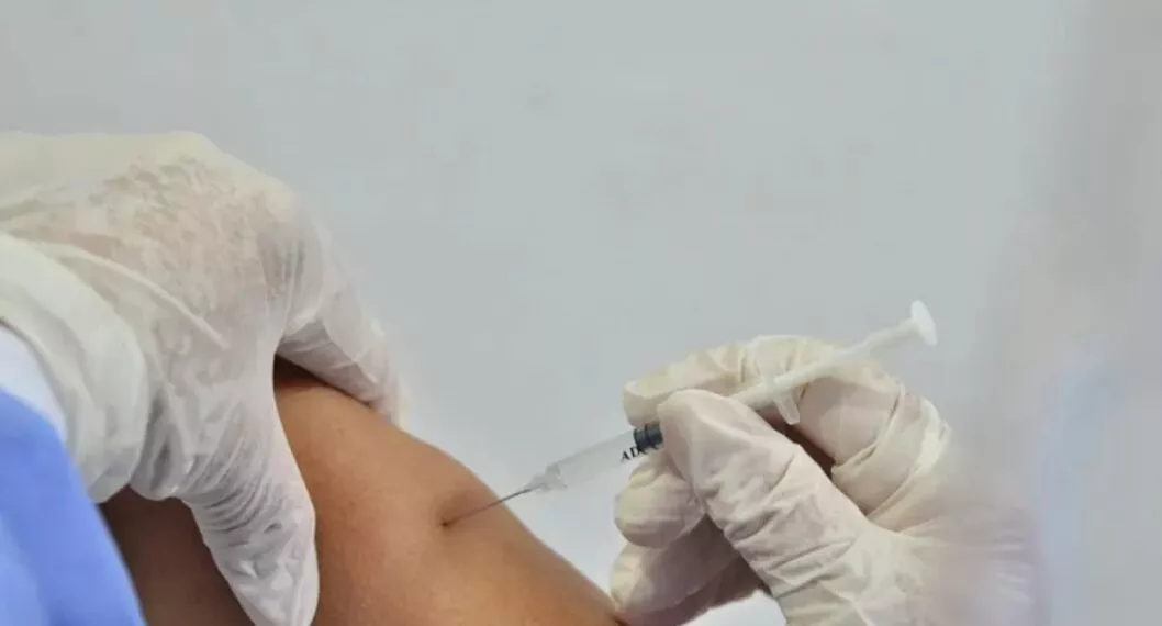 Aprueban uso de vacuna para combatir la viruela del mono