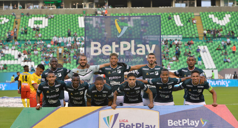 Imagen de los jugadores de Deportivo Cali que confirmó nómina con bajas para enfrentar a Pereira por Liga