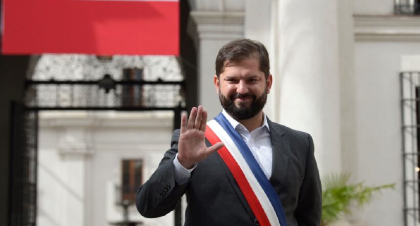 Gabriel Boric dice que constitución que propone Chile tiene fallas