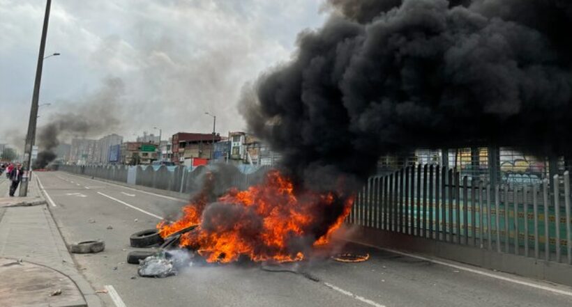 En fotos: así fueron las manifestaciones de bicitaxistas y mototaxistas en Bogotá