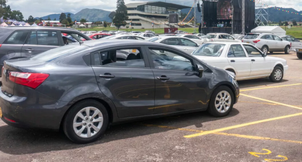 Nuevas reglas para los carros nuevos que se venden en Colombia: atención a las llantas, frenos, cinturón de seguridad y más.