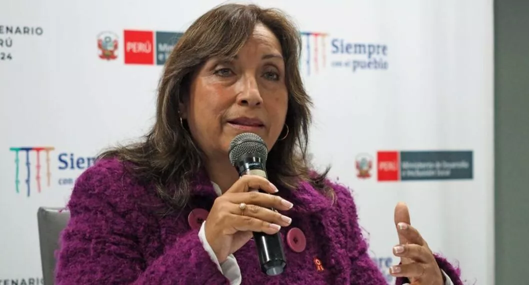 La vicepresidenta Dina Boluarte reemplazará a Pedro Castillo en la posesión de Gustavo Petro