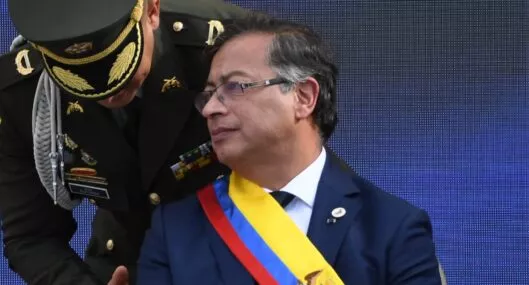 Gustavo Petro ordenó suspender la posesión hasta que no llegue la espada de Bolívar