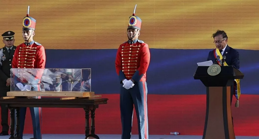 Iván Duque habría pedido empuñar la espada de Bolívar tras orden de Petro
