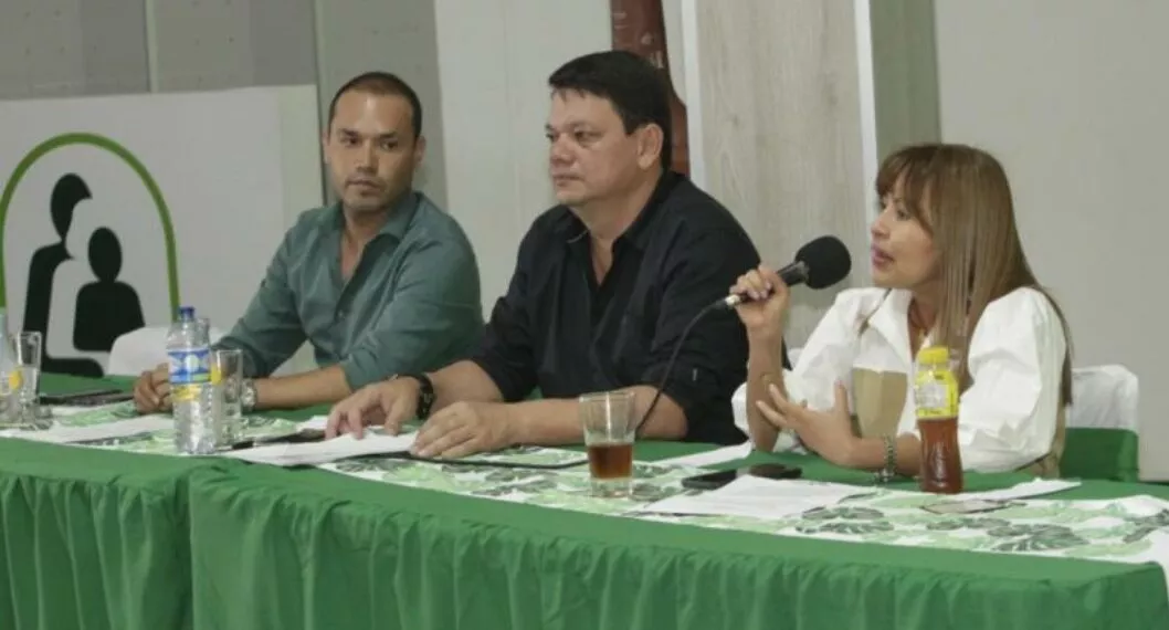 Andrés Sierra, vicepresidente del Consejo Directivo; Jaime Cortés, presidente; y Diana Reyes, directora de Comfenalco Tolima.