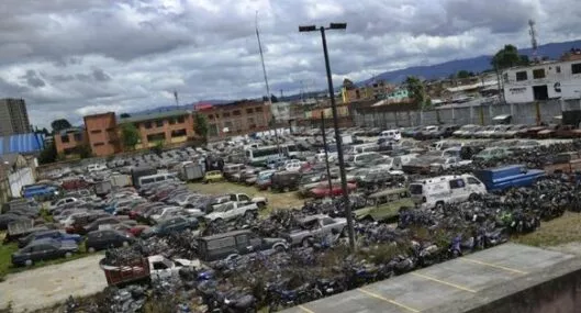 Subasta de carros, motos y camionetas abandonadas en Bogotá: así puede participar