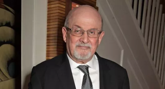 Salman Rushdie fue atacado en Nueva York durante un evento