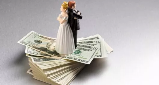 
Una joven dejó en evidencia a su amiga por pedirle electrodomésticos o dinero como regalo por su matrimonio. Es viral en redes sociales.