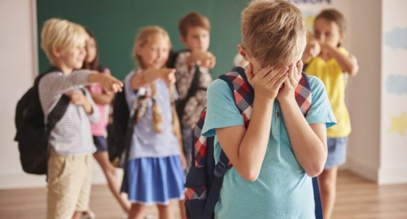 ¿Cómo saber si mi hijo es víctima de bullying? Claves para ayudarlo