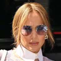 # Peinados de Jennifer López que la hacen lucir más jóven según su estilista 
