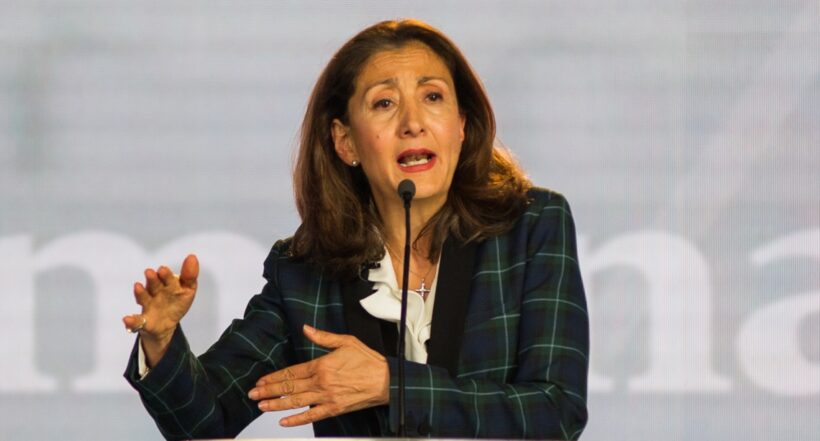 Ingrid Betancourt criticó al presidente Gustavo Petro por el nuevo contralor general.