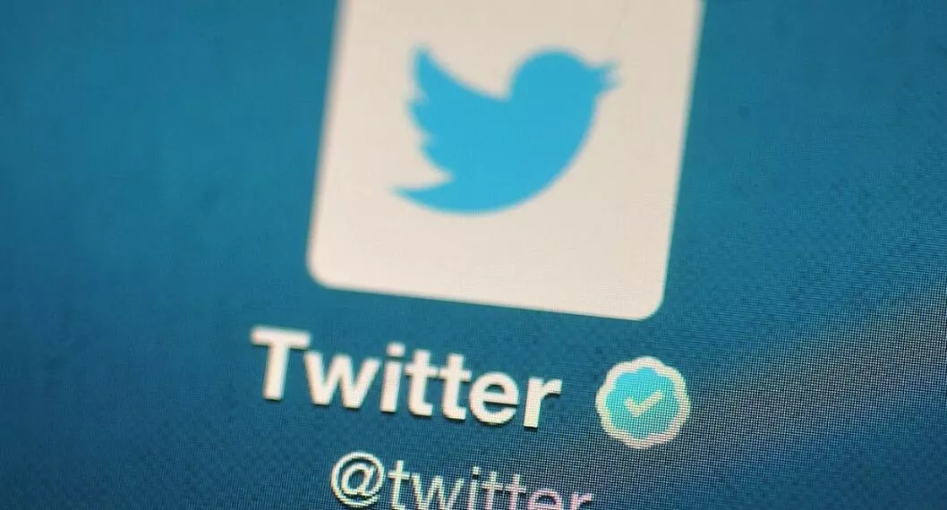 Imagen del logo de Twitter que verificará cuentas, como en Instagram, con el número de teléfono