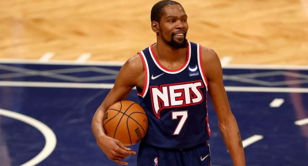 Imagen del jugador de la NBA: Kevin Durant que jugará otra temporada con los Brooklyn Nets