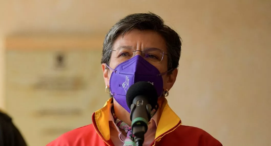 Claudia López critica a constructoras por obras que no avanzan en Bogotá