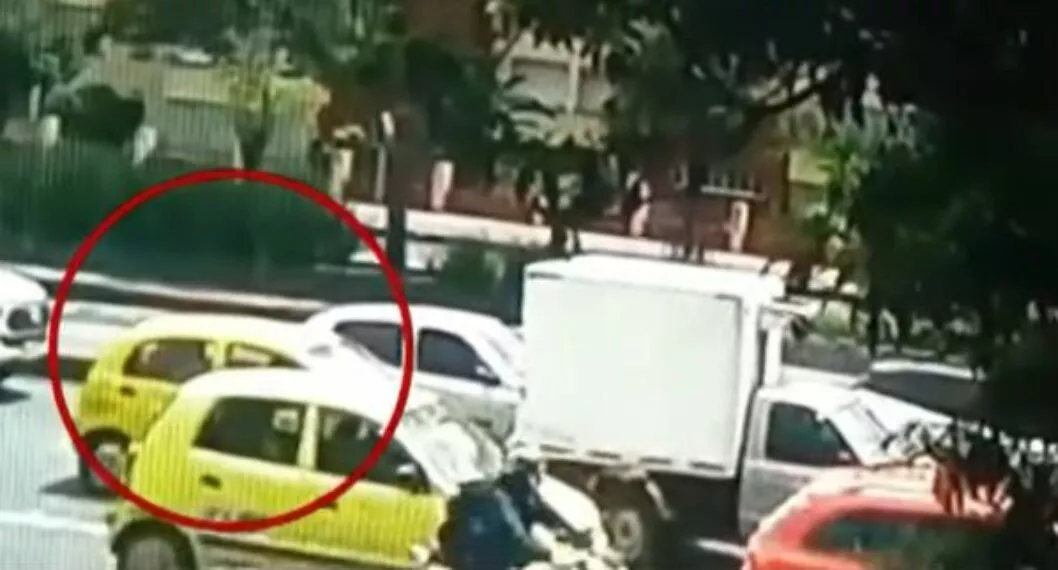 Furgón atropelló y mató a taxista, quien le reclamó por un choque al norte de Bogotá